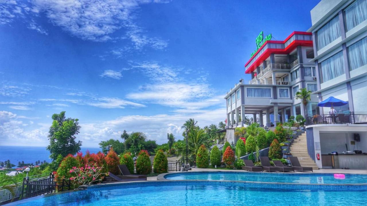 Hotel Santika Luwuk - Sulawesi Tengah Extérieur photo